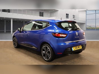 Used Renault Clio 2018 for sale - 76715207: Photo