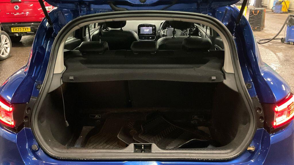 Used Renault Clio 2018 for sale - 76715207: Photo 7
