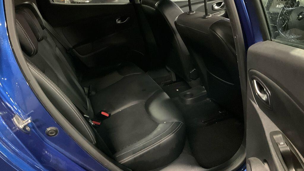 Used Renault Clio 2018 for sale - 76715207: Photo 8