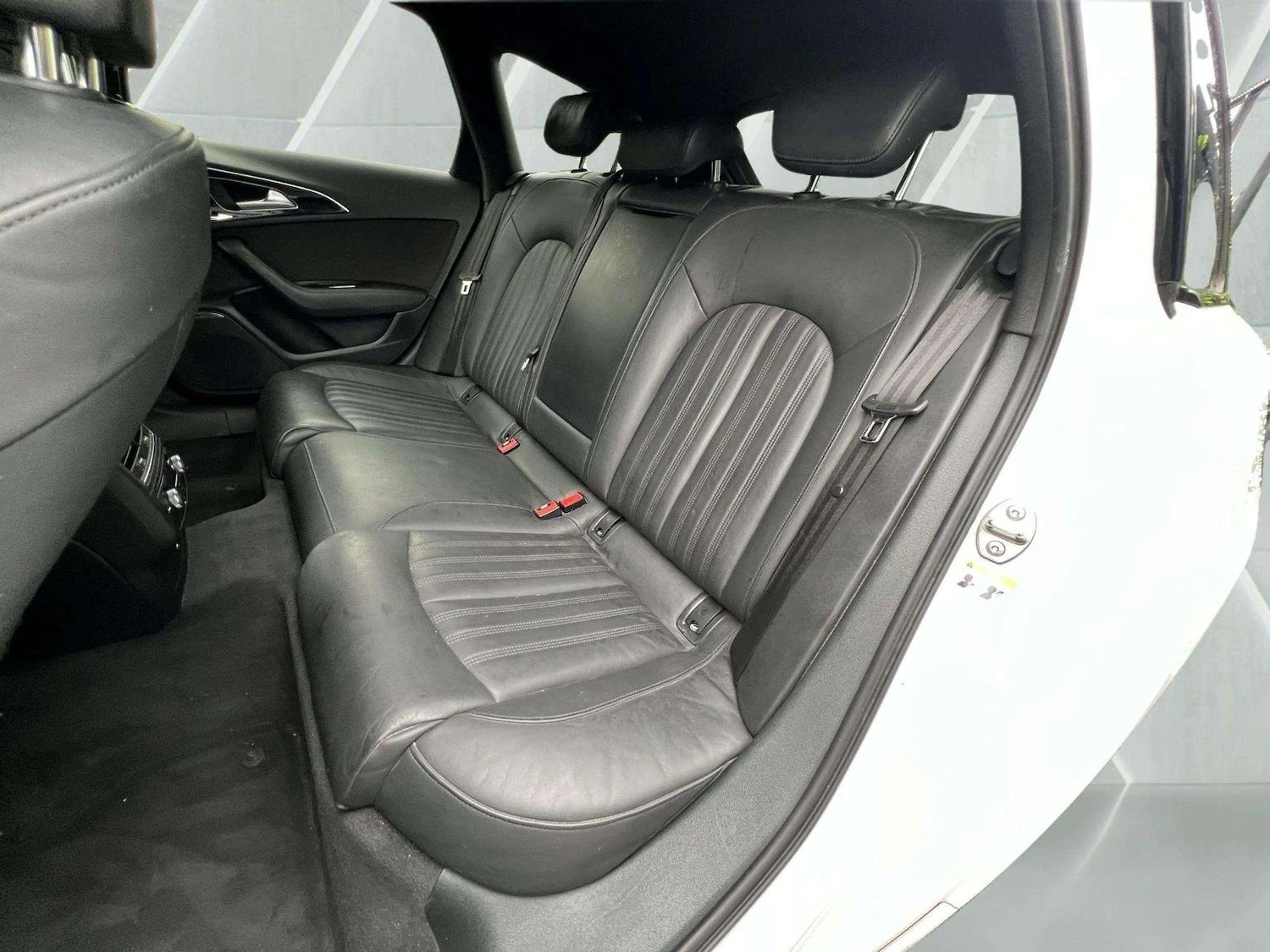 Vehicle 33