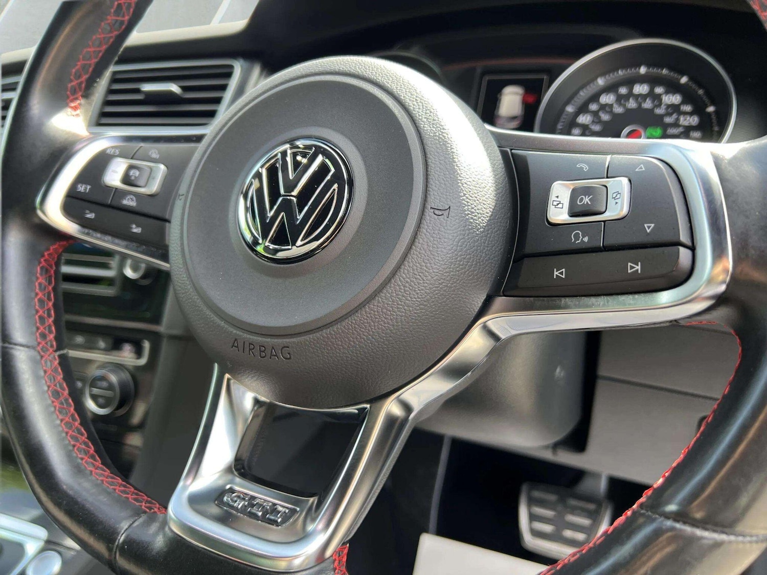 Used Volkswagen Golf 2015 for sale - 76598468: Photo 31