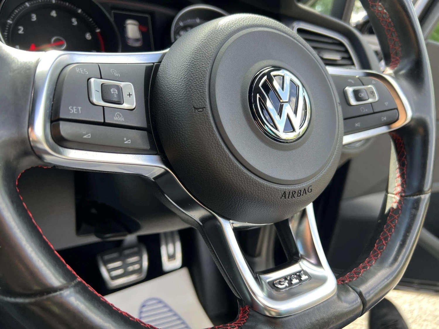 Used Volkswagen Golf 2015 for sale - 76598468: Photo 32