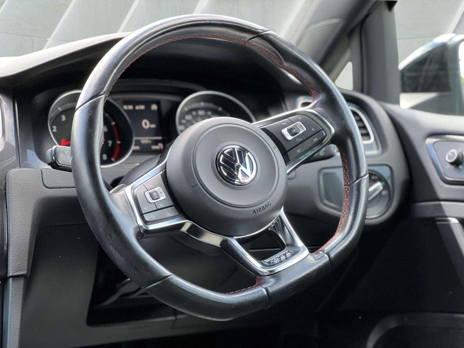 Used Volkswagen Golf 2015 for sale - 76598468: Photo 43