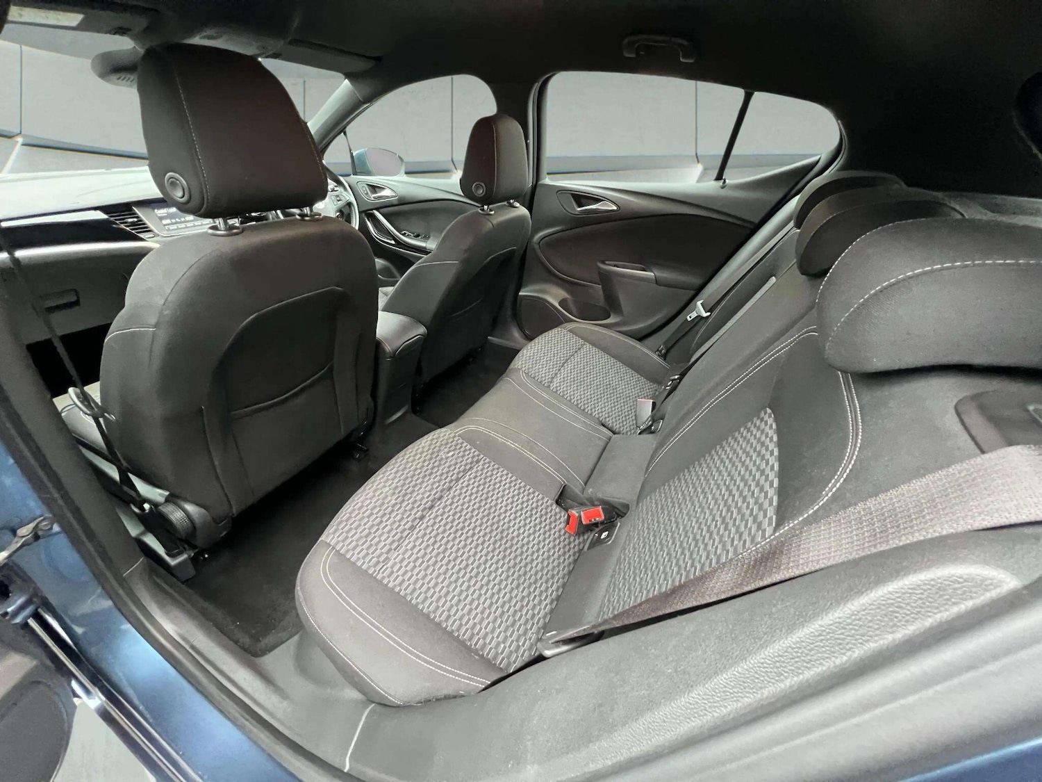 Used Vauxhall Astra 2017 for sale - 76598473: Photo 37