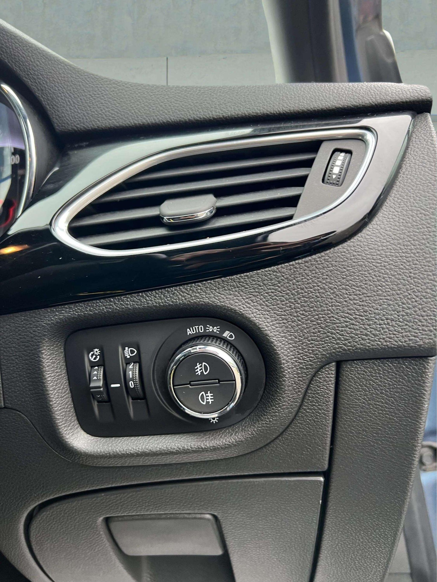 Used Vauxhall Astra 2017 for sale - 76598473: Photo 40