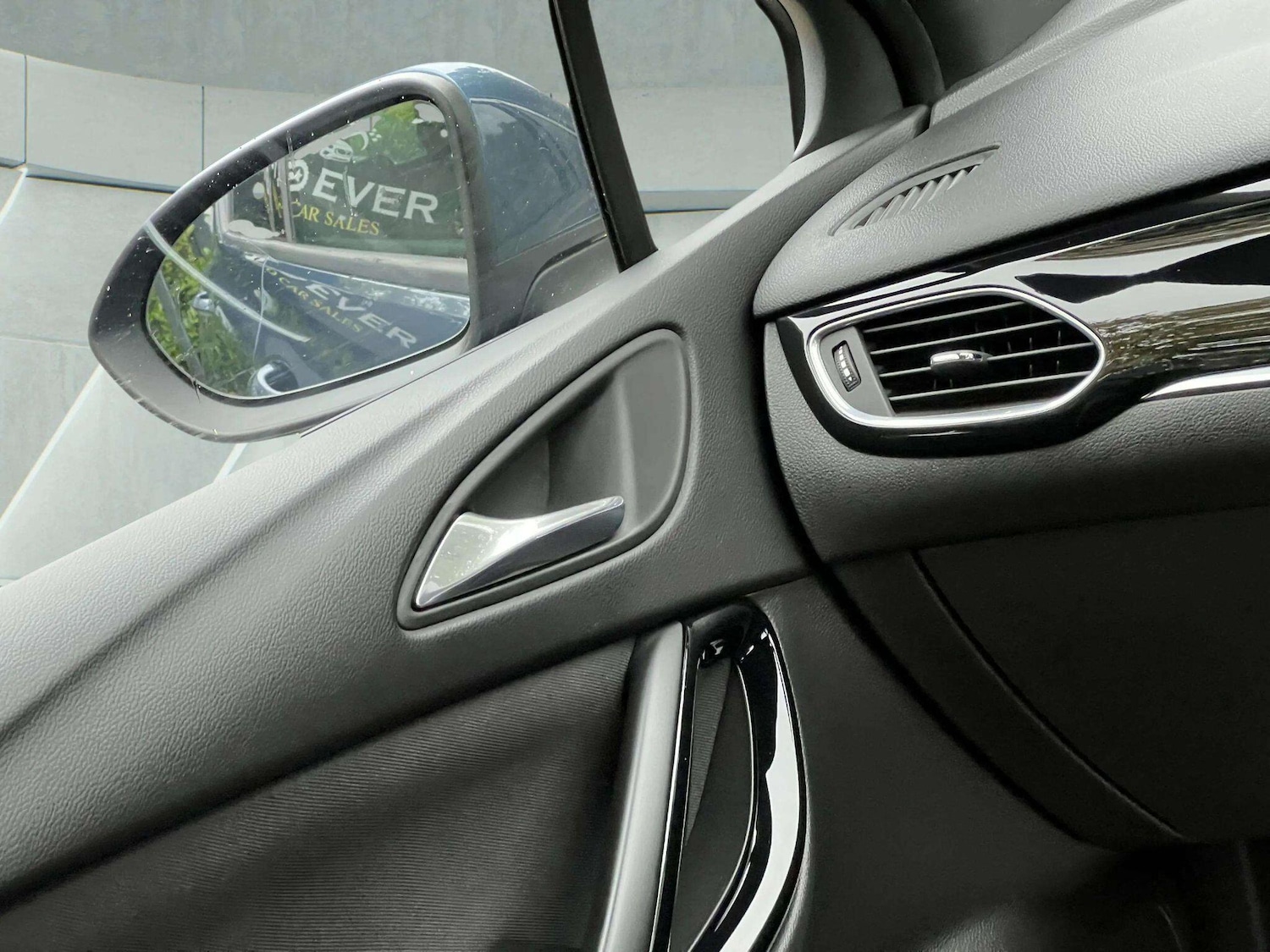 Used Vauxhall Astra 2017 for sale - 76598473: Photo 44