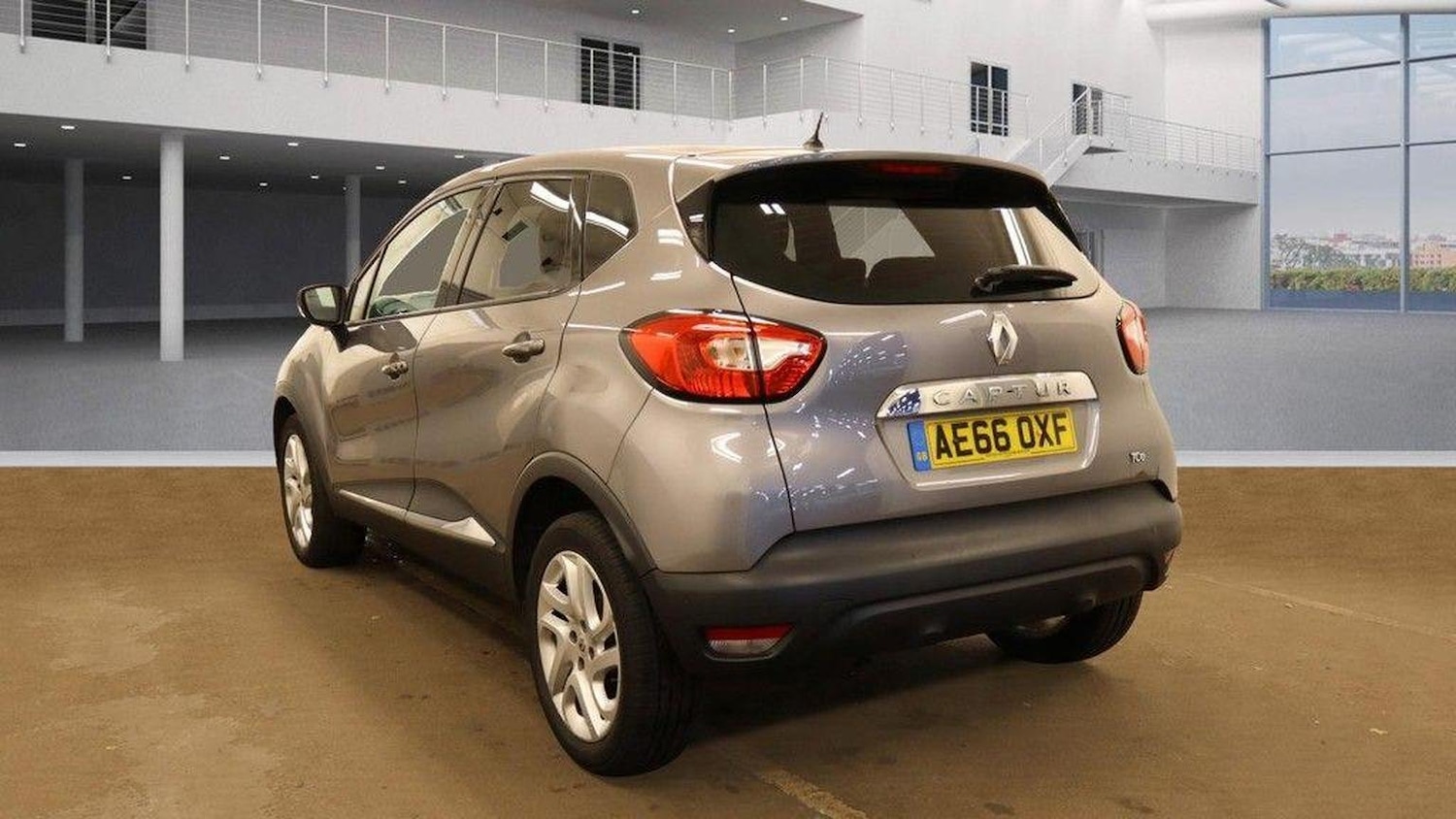 Used Renault Captur 2016 for sale - 76156711: Photo 3