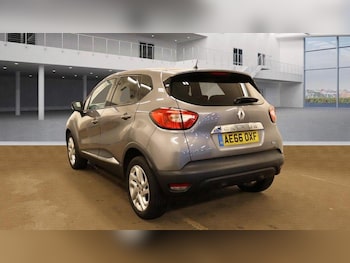 Used Renault Captur 2016 for sale - 76156711: Photo 3