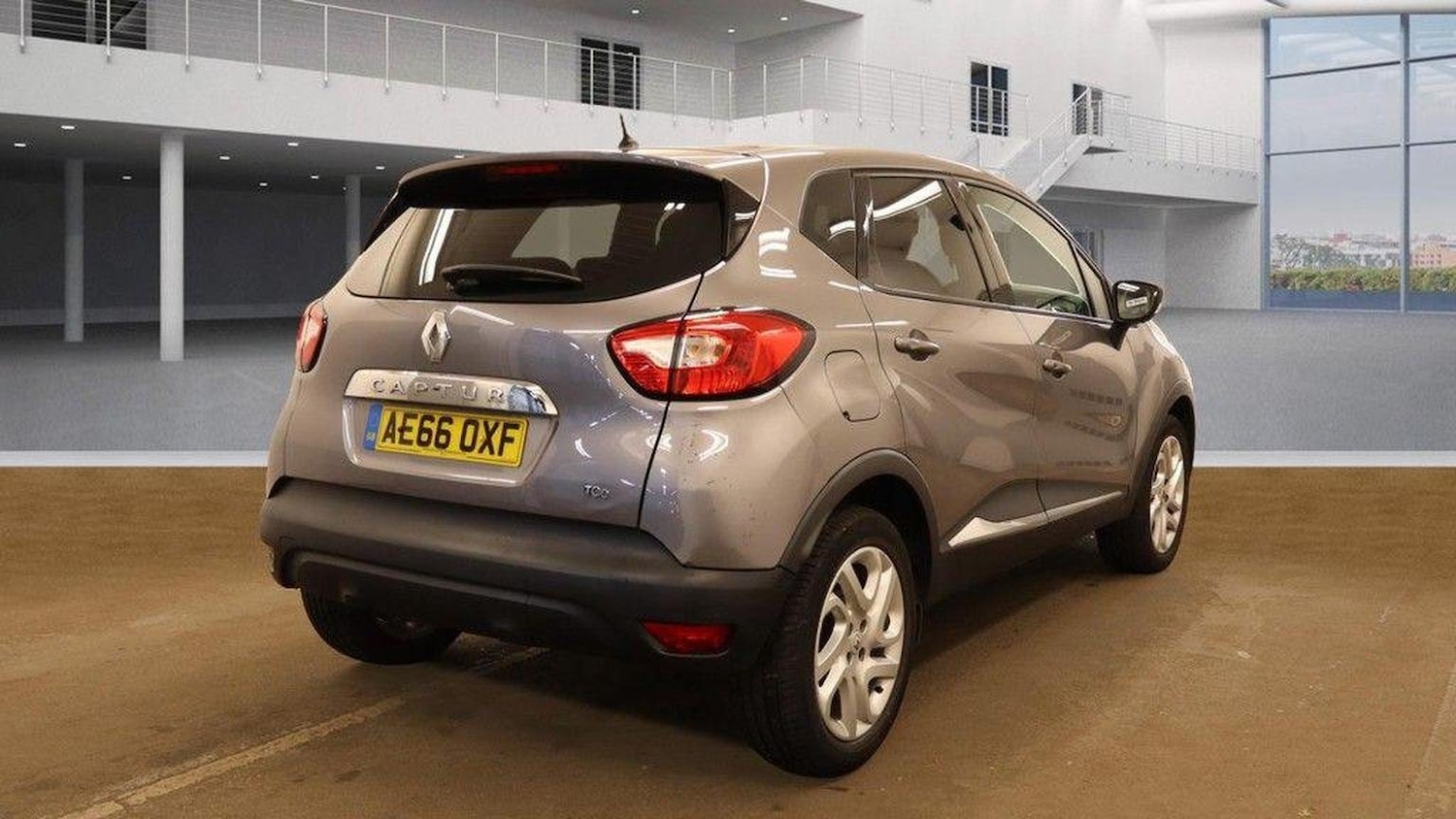 Used Renault Captur 2016 for sale - 76156711: Photo 4