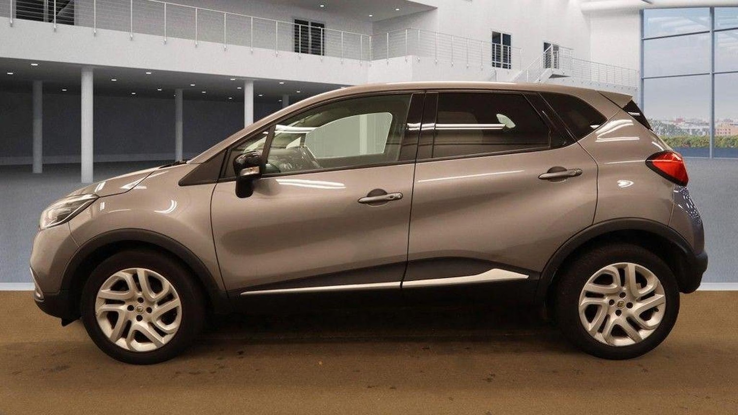 Used Renault Captur 2016 for sale - 76156711: Photo 6