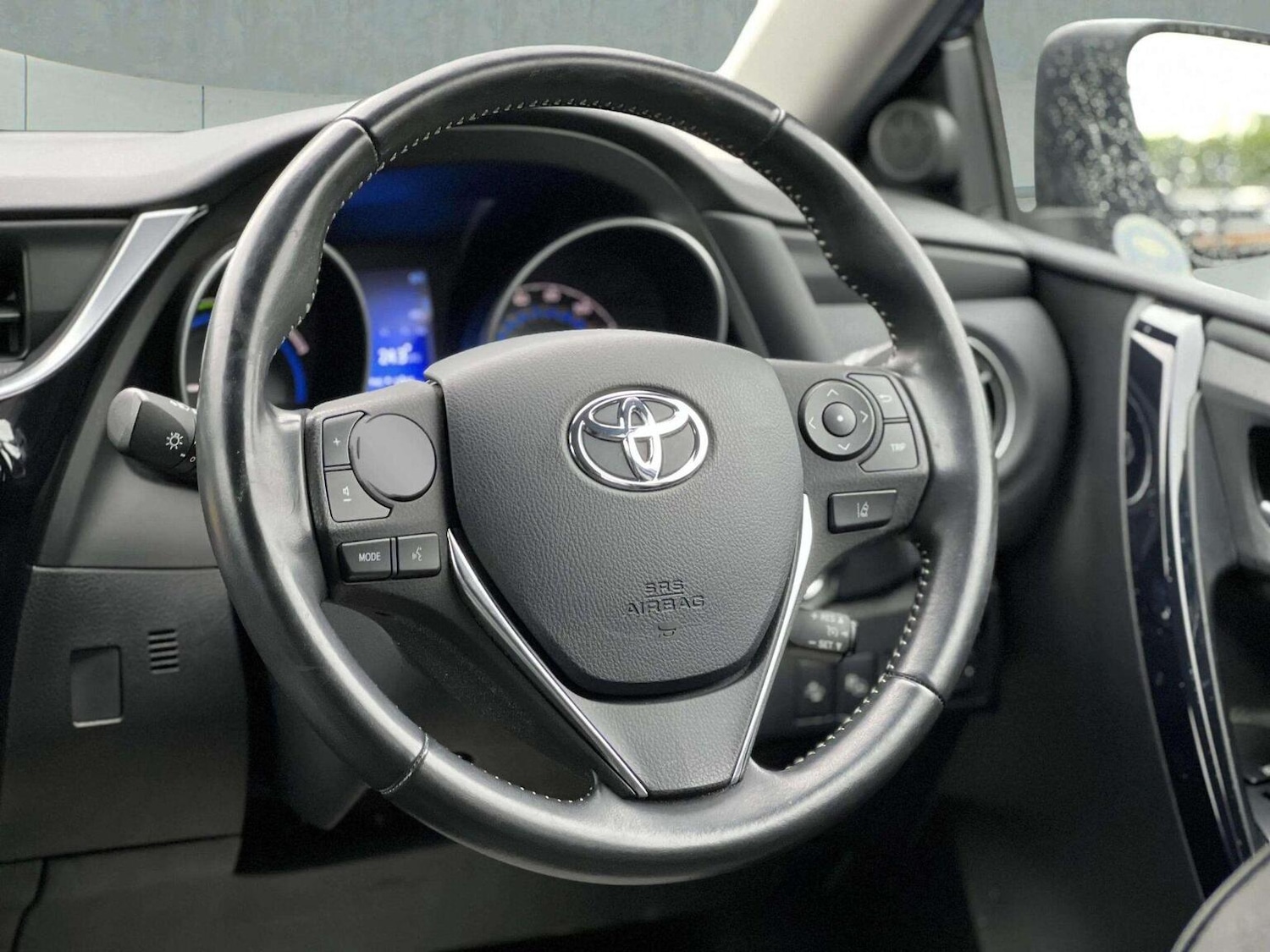 Used Toyota Auris 2017 for sale - 76566624: Photo 44
