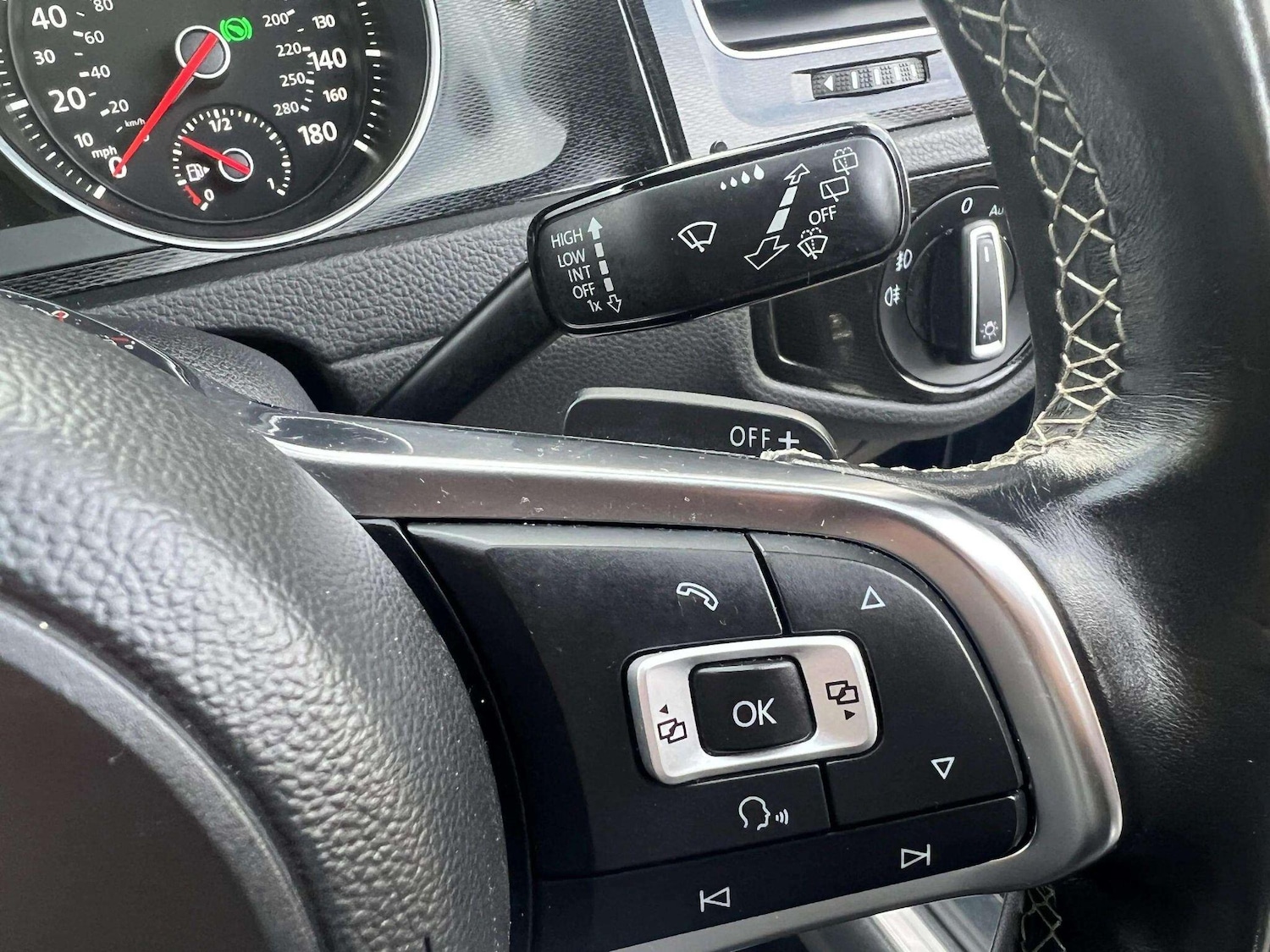 Used Volkswagen Golf 2016 for sale - 76598489: Photo 25