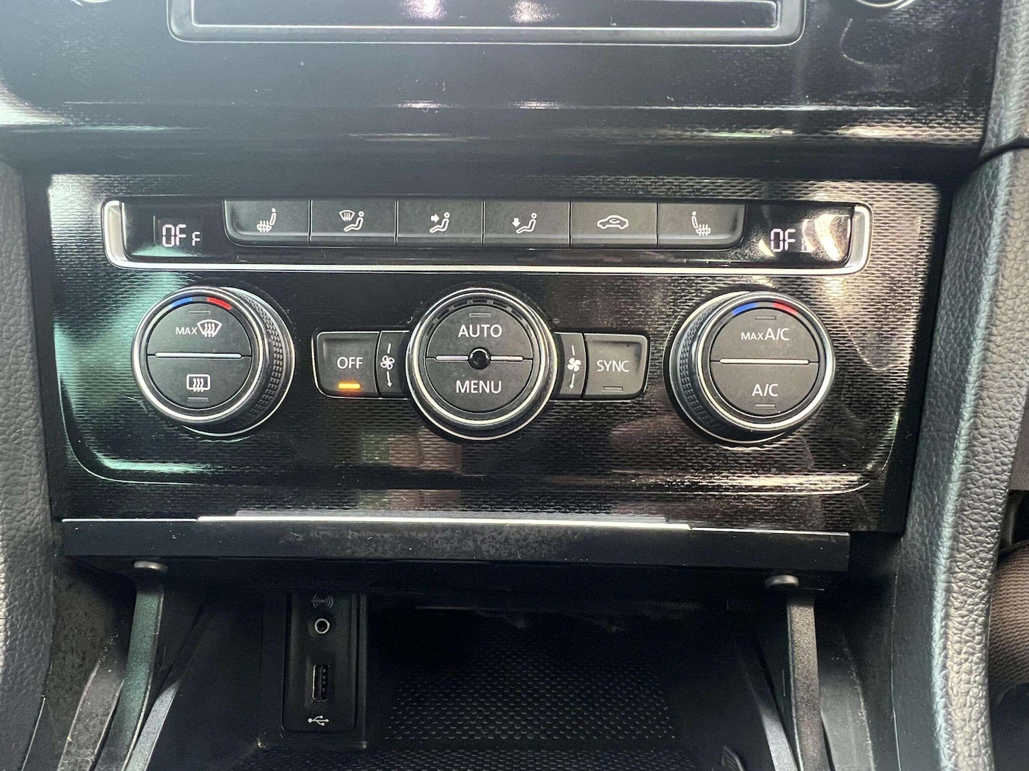 Used Volkswagen Golf 2016 for sale - 76598489: Photo 35