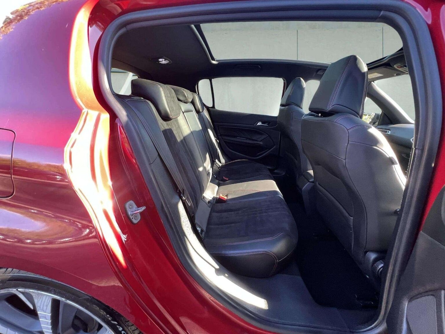 Used Peugeot 308 2017 for sale - 76566620: Photo 28