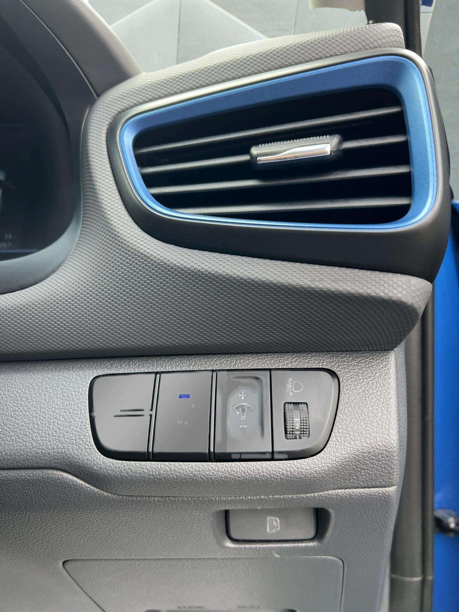 Used Hyundai IONIQ 2017 for sale - 76566640: Photo 39