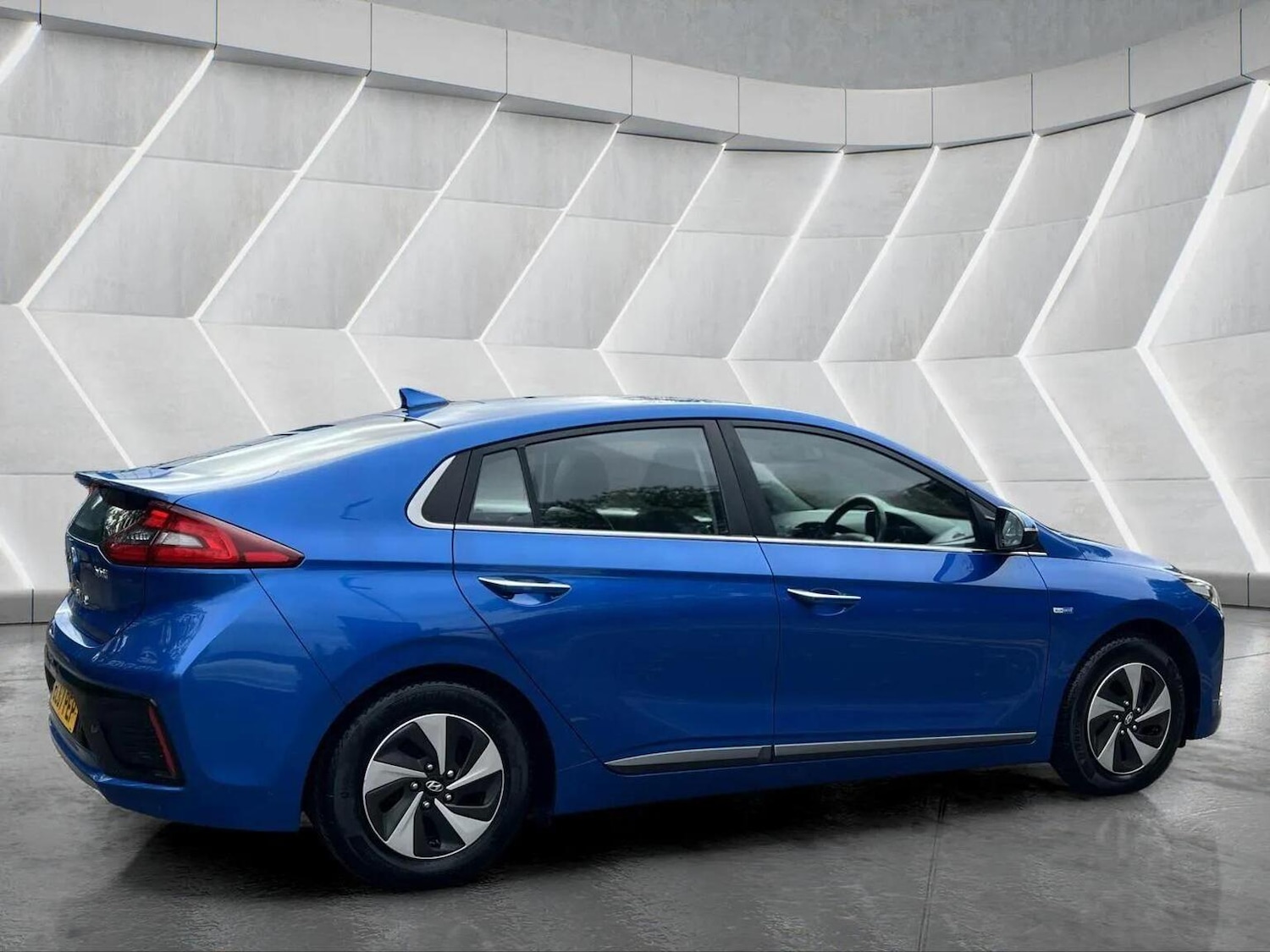 Used Hyundai IONIQ 2017 for sale - 76566640: Photo 5