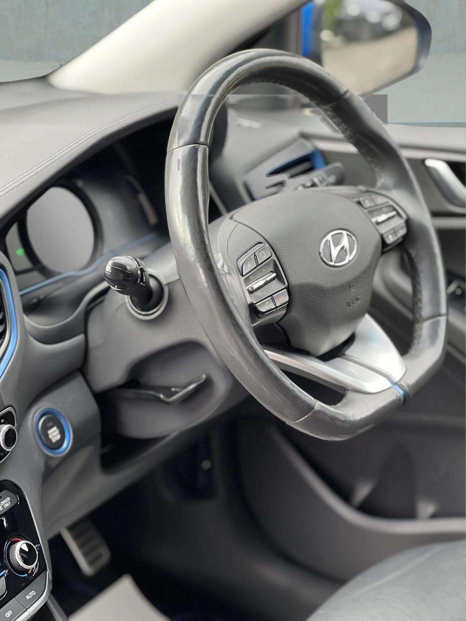 Used Hyundai IONIQ 2017 for sale - 76566640: Photo 64