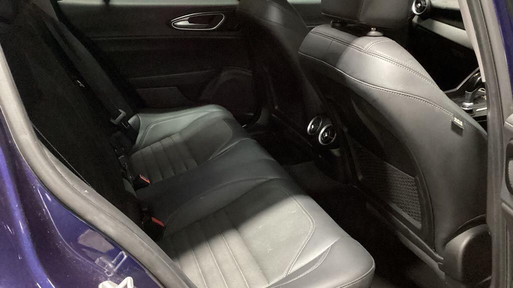 Used Alfa Romeo Giulia 2017 for sale - 76865373: Photo 8