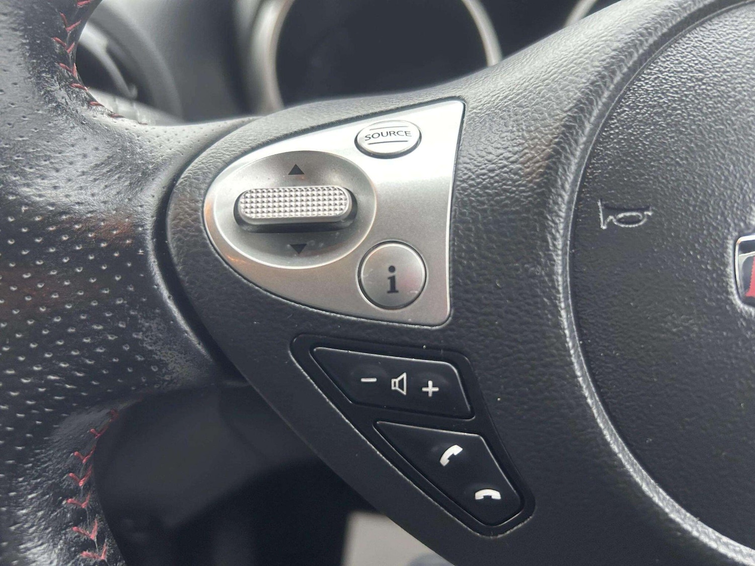 Used Nissan Juke 2016 for sale - 76715372: Photo 24