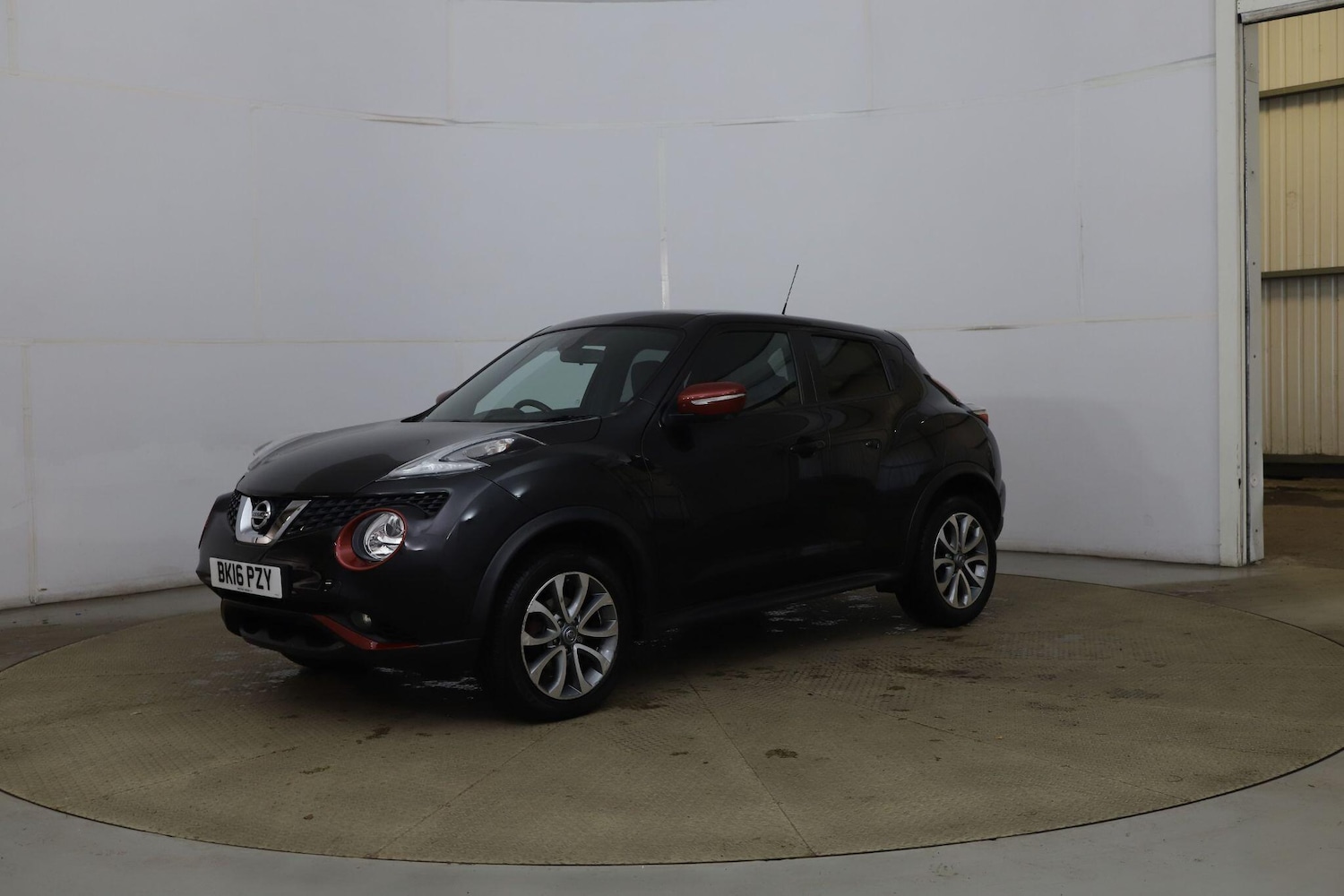 Used Nissan Juke 2016 for sale - 76715372: Photo 3