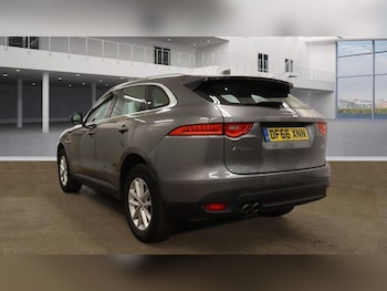 Used Jaguar F-Pace 2016 for sale - 75632869: Photo