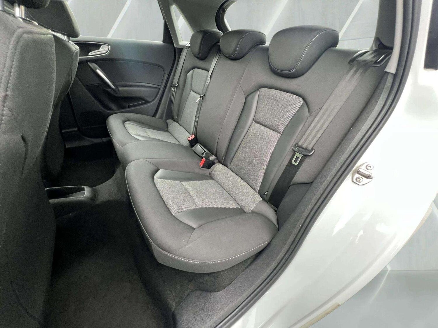 Vehicle 29