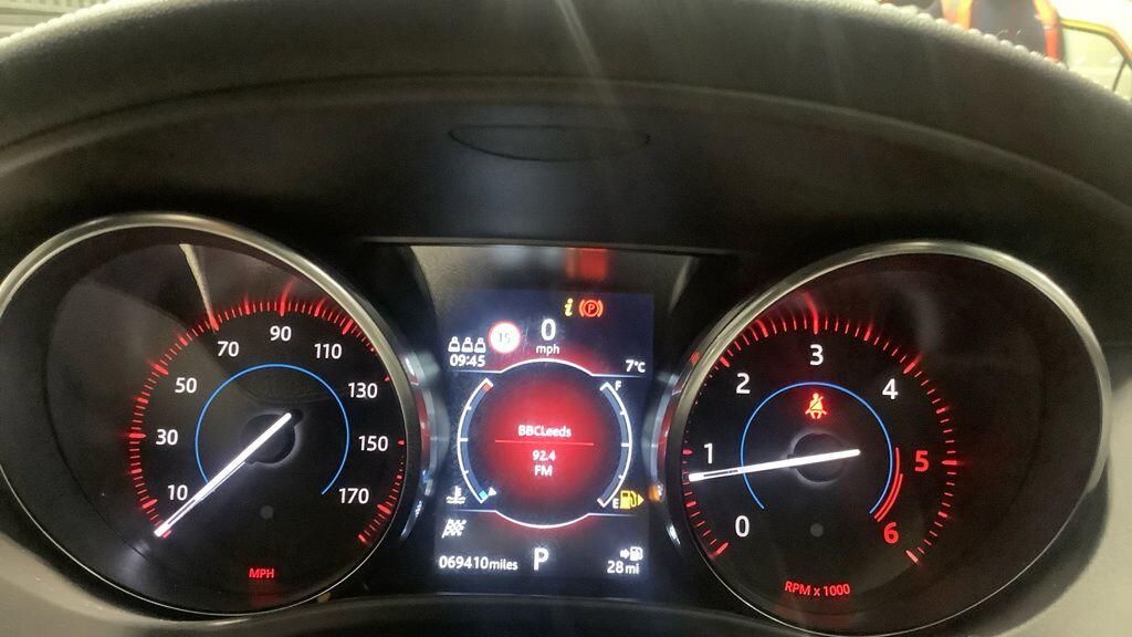 Used Jaguar F-Pace 2018 for sale - 76865908: Photo 10