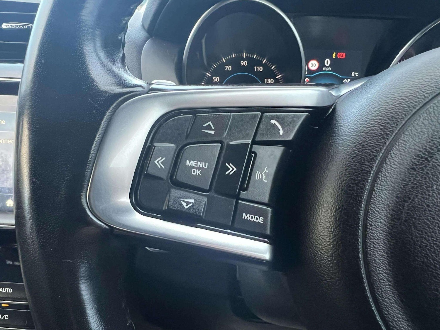 Used Jaguar F-Pace 2018 for sale - 76865908: Photo 25