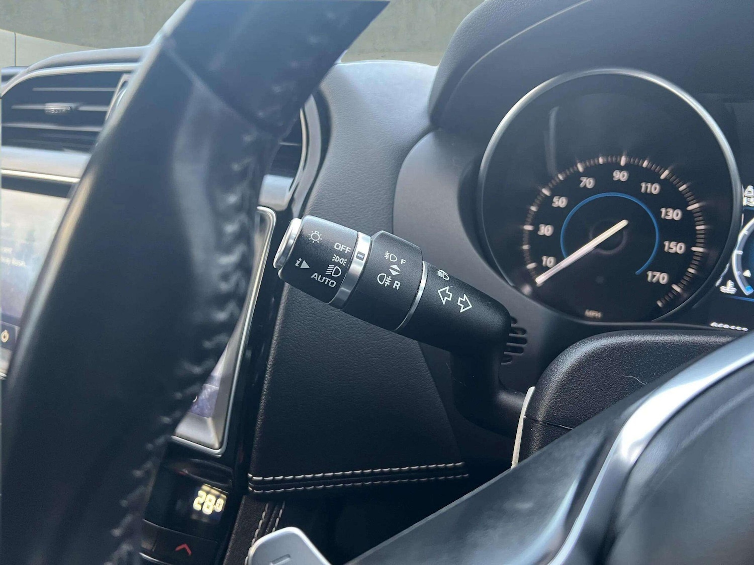 Used Jaguar F-Pace 2018 for sale - 76865908: Photo 28