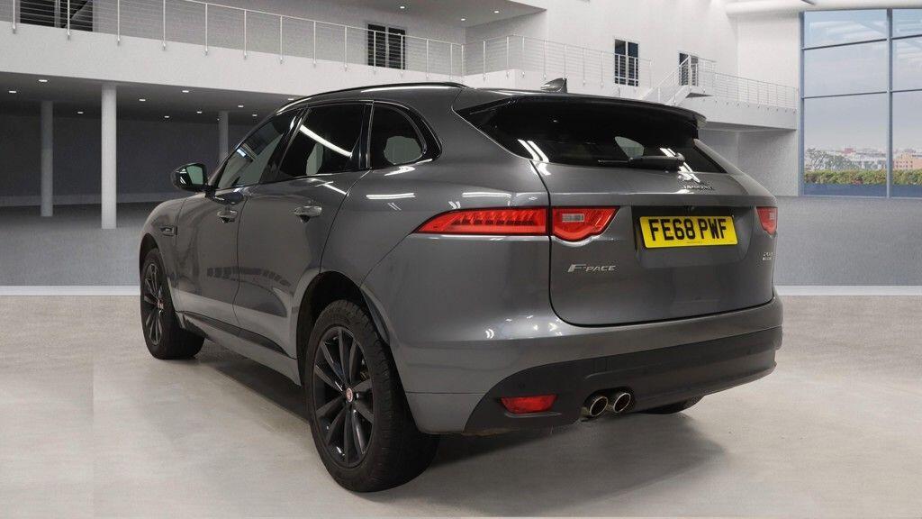 Used Jaguar F-Pace 2018 for sale - 76865908: Photo 3