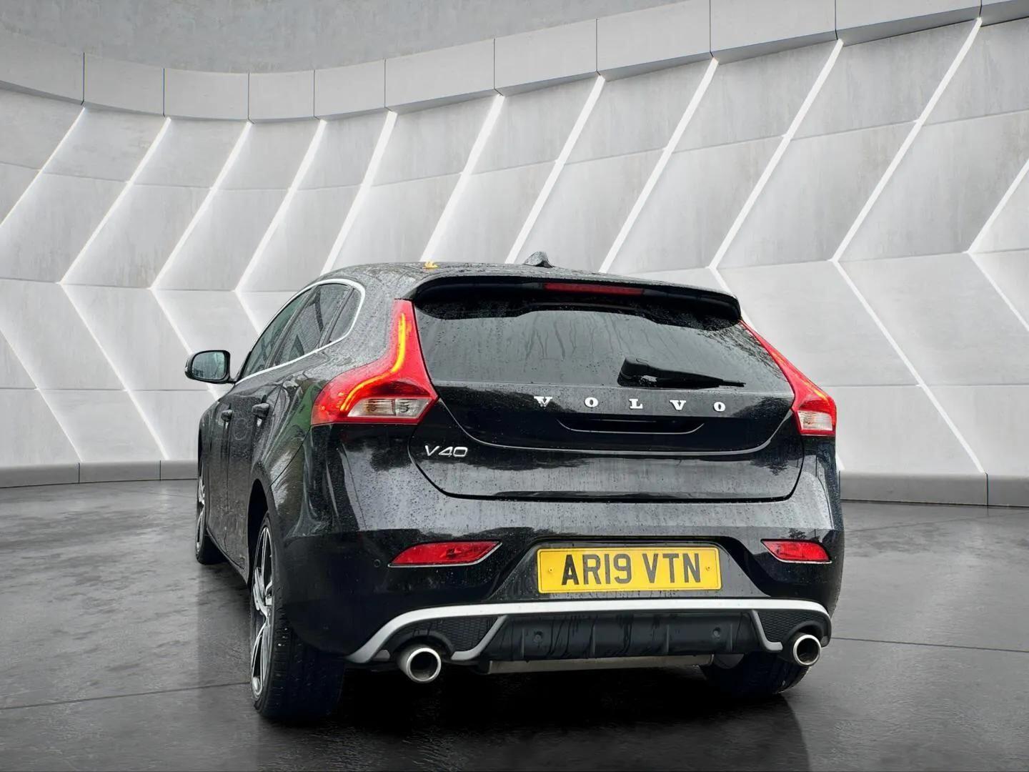 Used Volvo V40 2019 for sale - 76598460: Photo 11