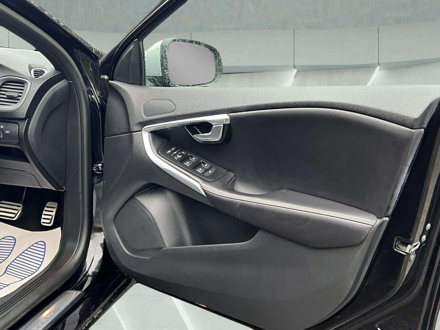 Used Volvo V40 2019 for sale - 76598460: Photo 17