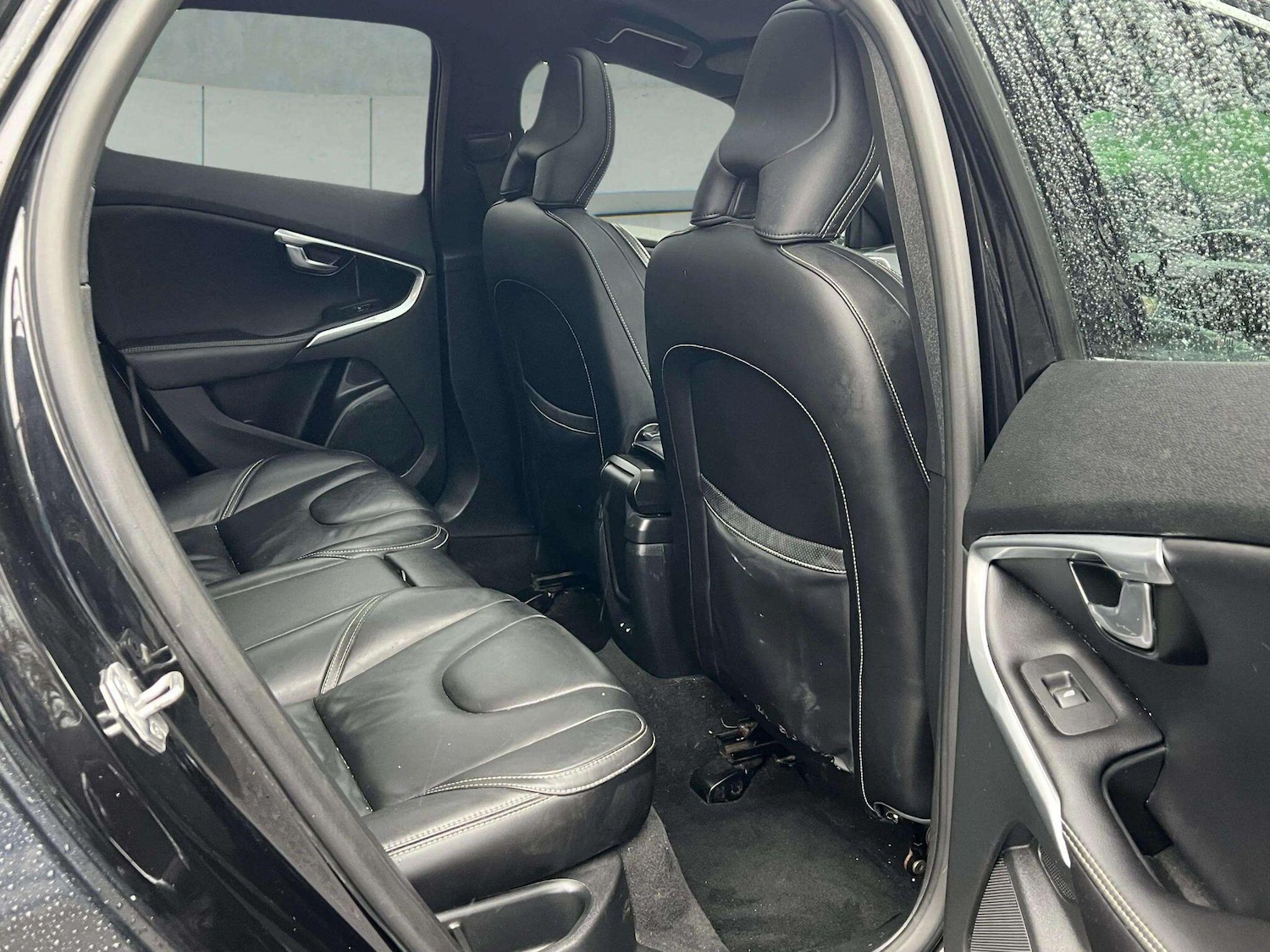 Used Volvo V40 2019 for sale - 76598460: Photo 46