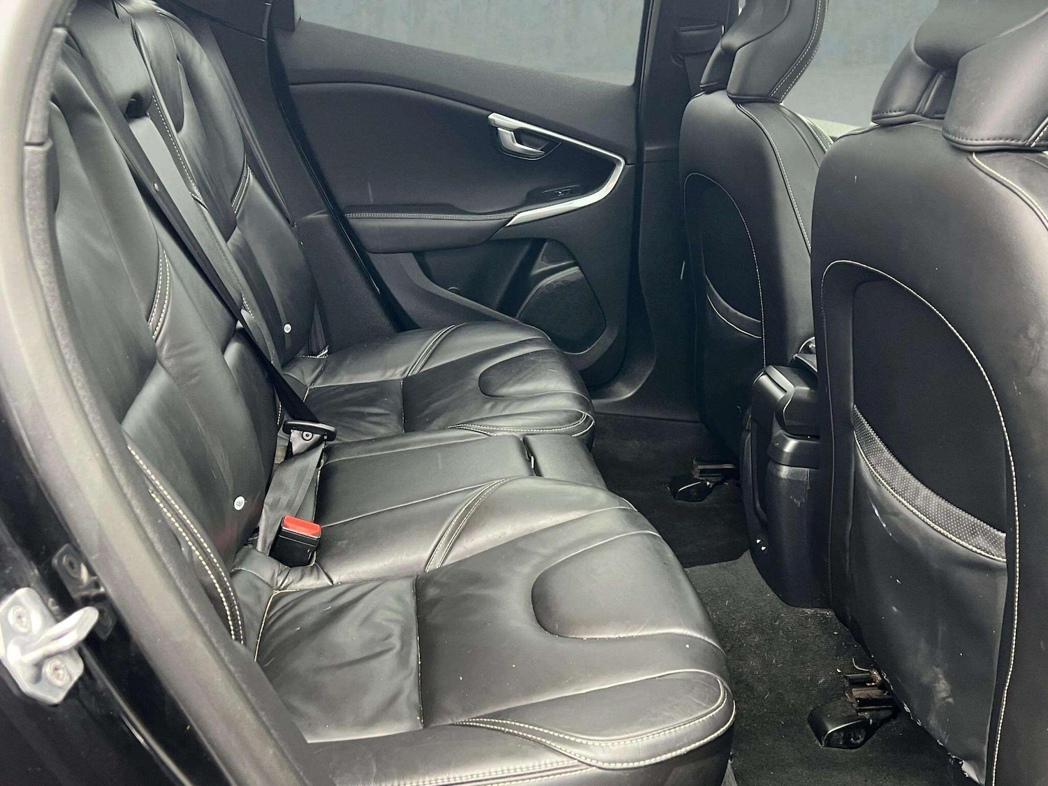 Used Volvo V40 2019 for sale - 76598460: Photo 47