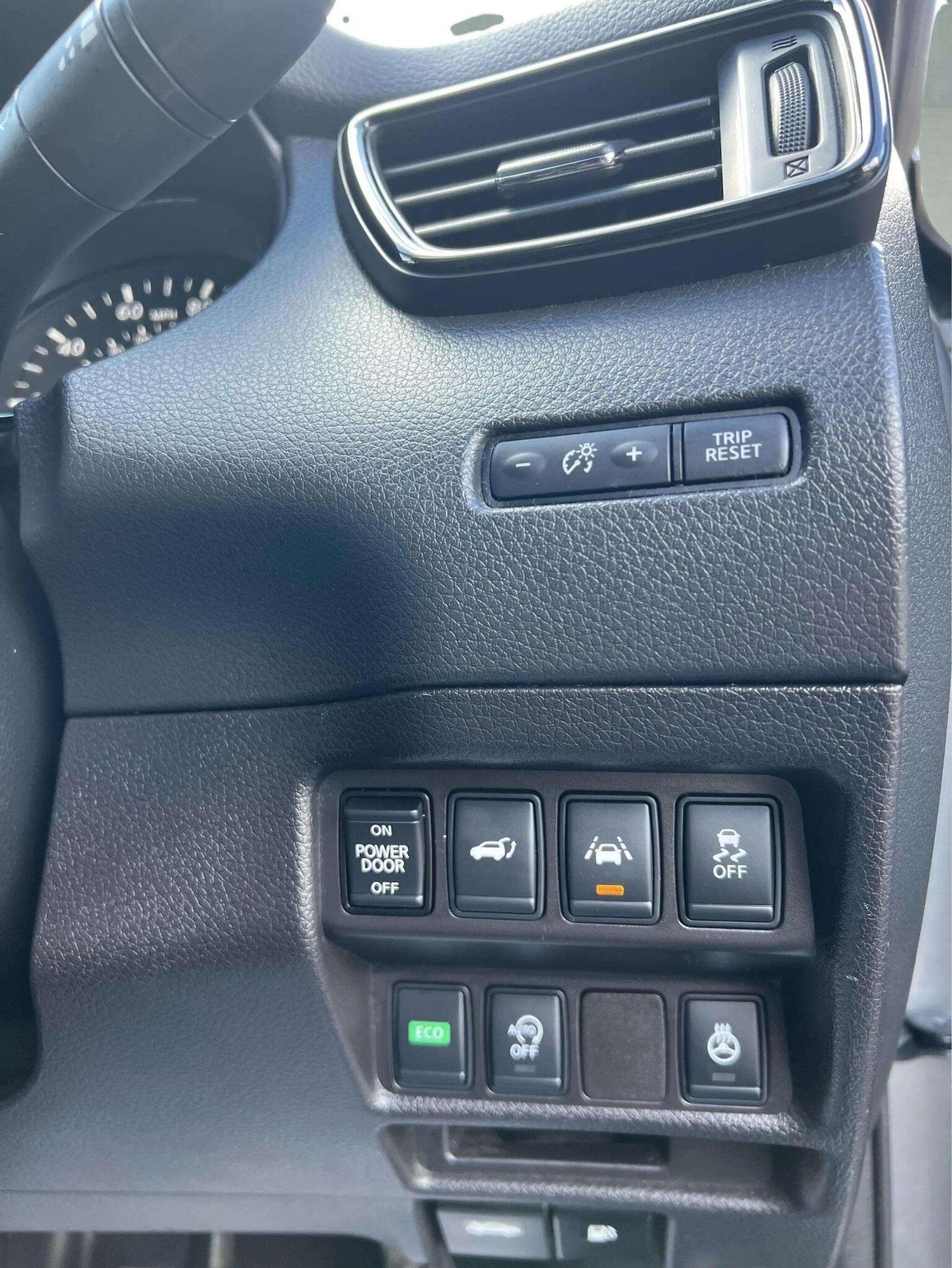 Used Nissan X-Trail 2017 for sale - 76566605: Photo 39