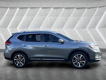 Used Nissan X-Trail 2017 for sale - 76566605: Photo