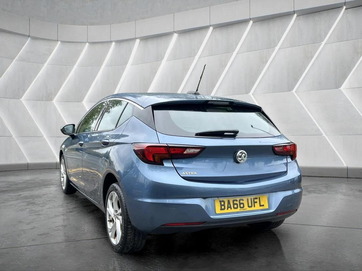 Used Vauxhall Astra 2017 for sale - 76566606: Photo 10