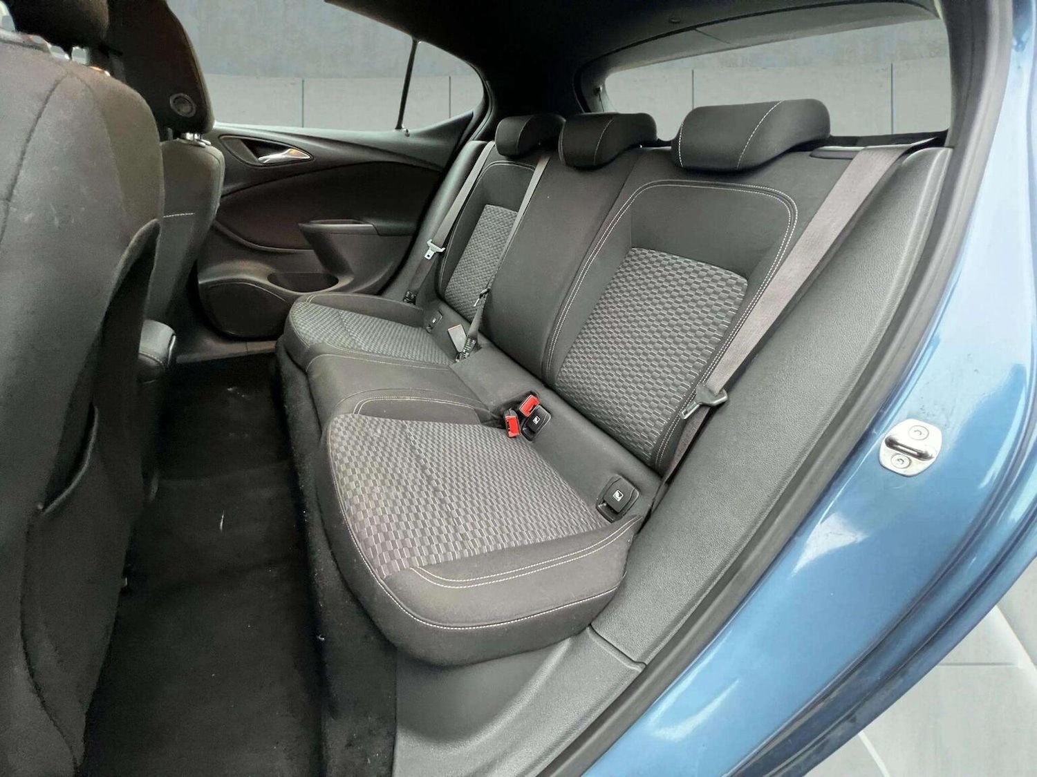 Used Vauxhall Astra 2017 for sale - 76566606: Photo 35