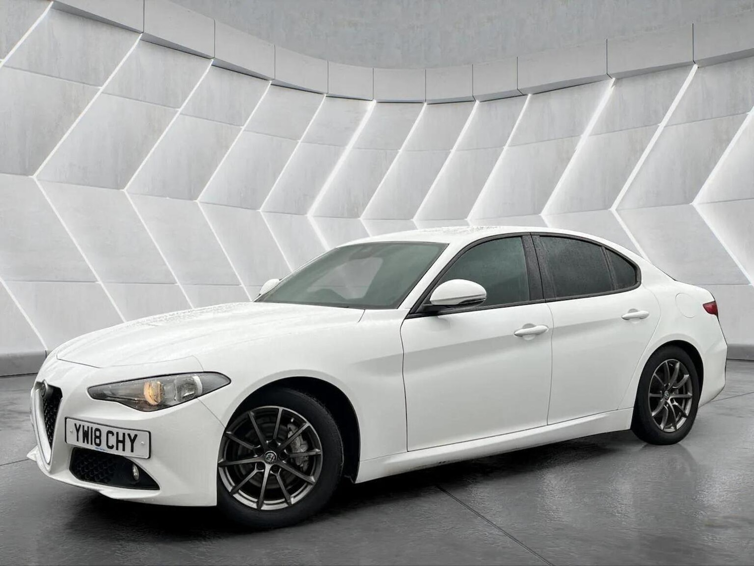 Used Alfa Romeo Giulia 2018 for sale - 76588480: Photo 1