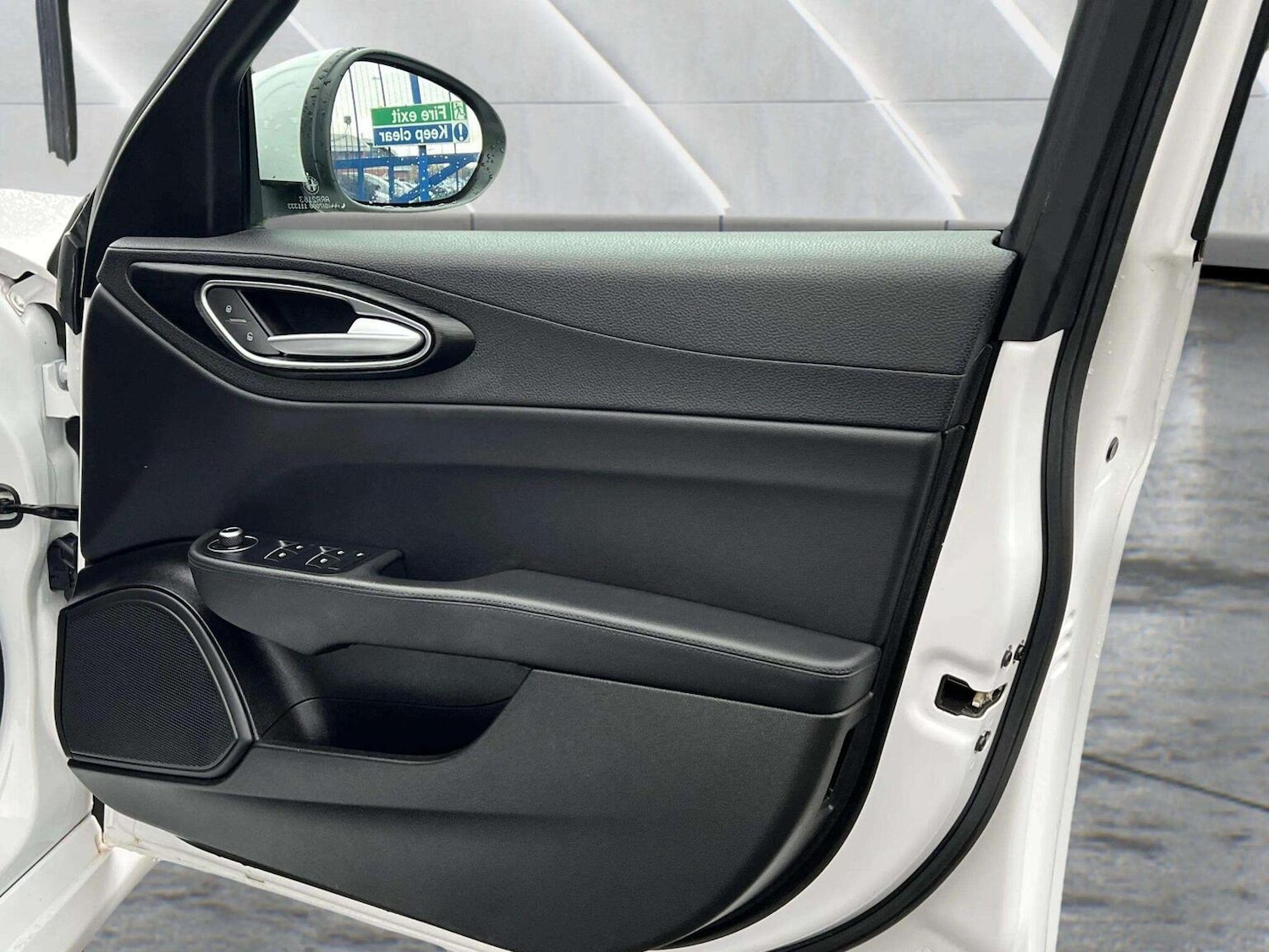 Used Alfa Romeo Giulia 2018 for sale - 76588480: Photo 18