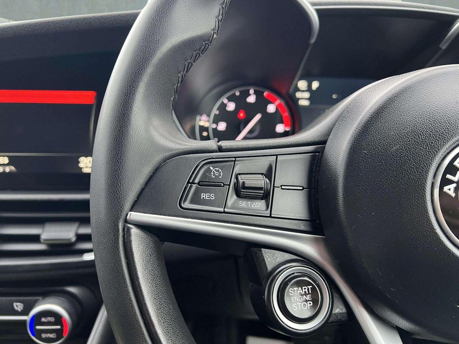 Used Alfa Romeo Giulia 2018 for sale - 76588480: Photo 26