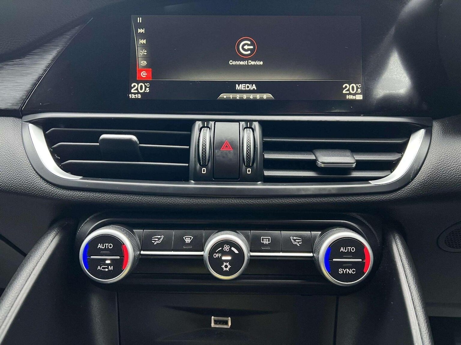 Used Alfa Romeo Giulia 2018 for sale - 76588480: Photo 32