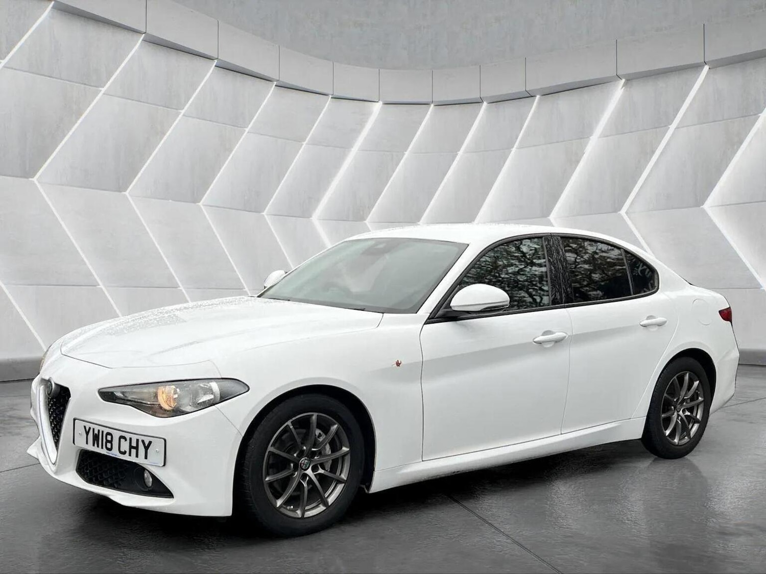 Used Alfa Romeo Giulia 2018 for sale - 76588480: Photo 9