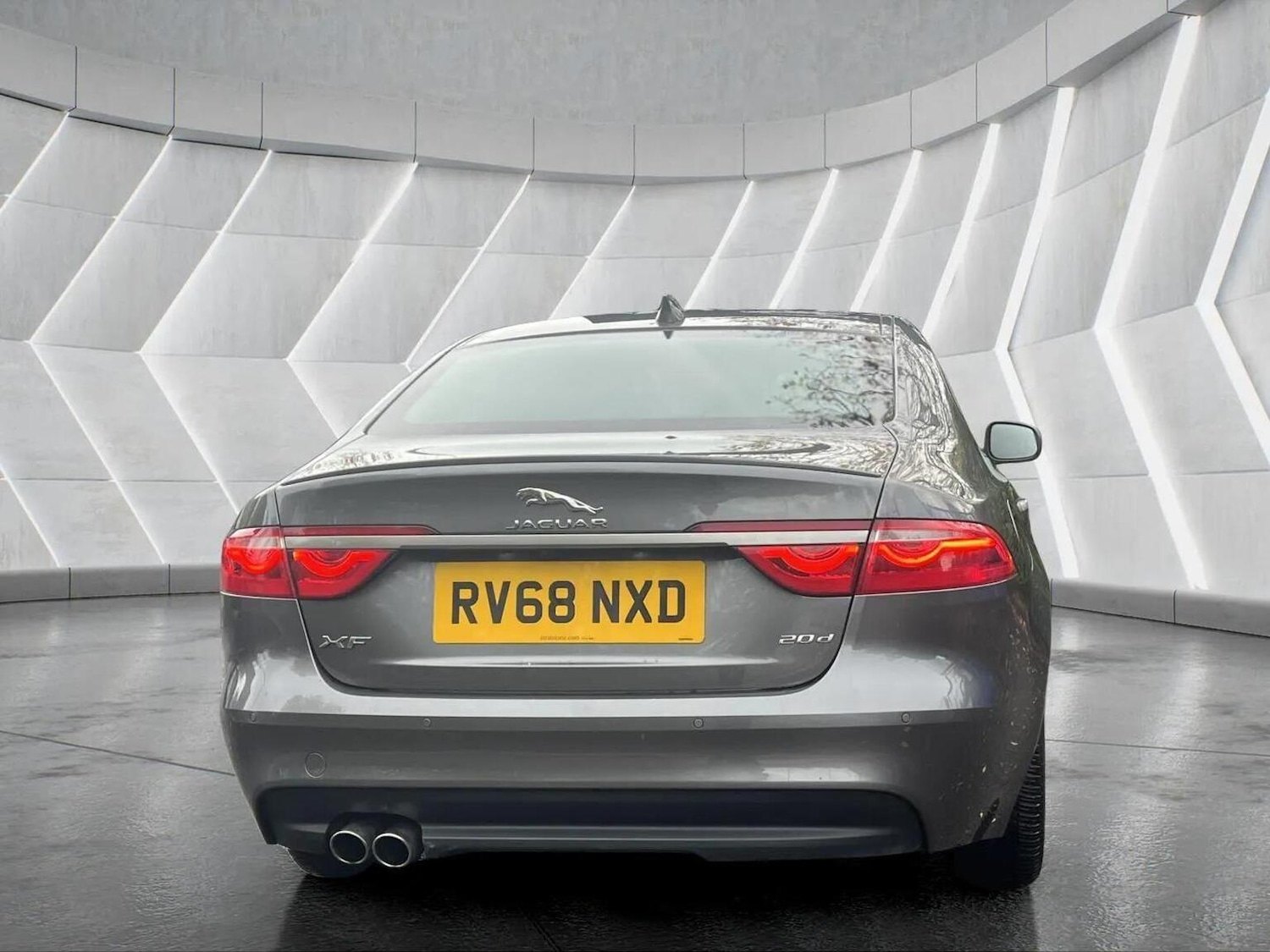 Used Jaguar XF 2018 for sale - 76566648: Photo 18