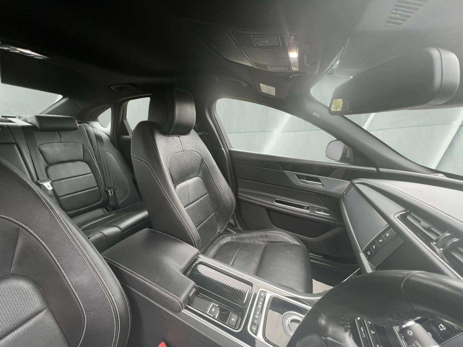 Used Jaguar XF 2018 for sale - 76566648: Photo 37