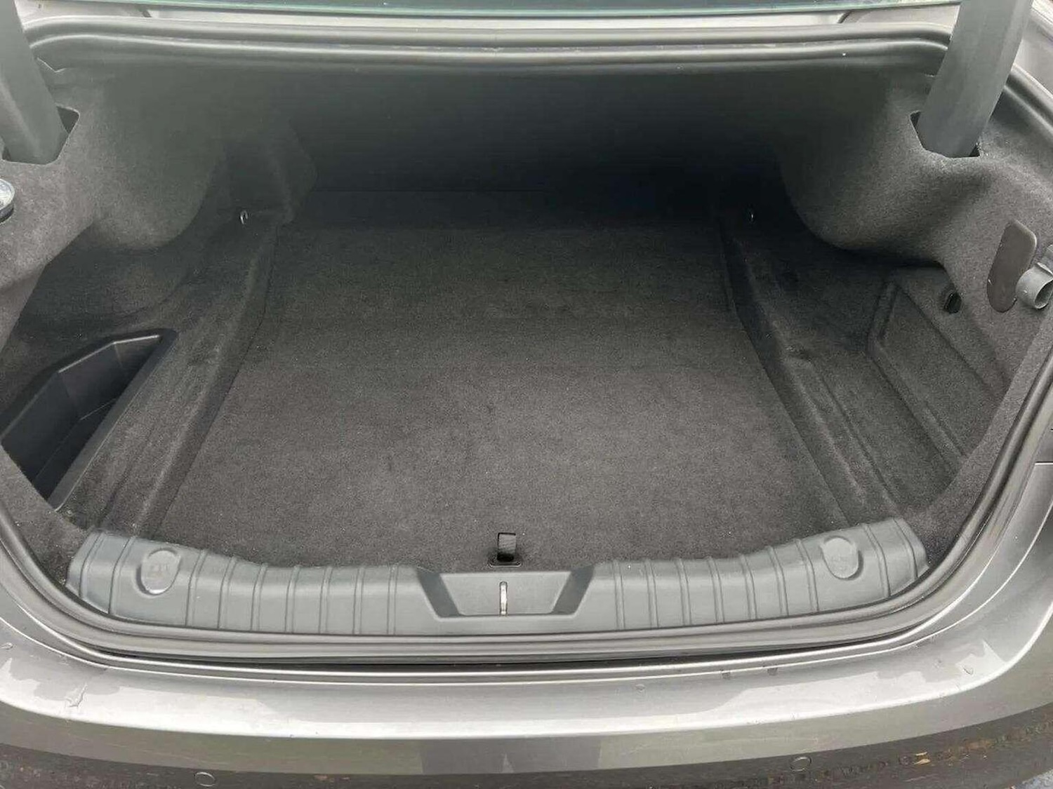 Used Jaguar XF 2018 for sale - 76566648: Photo 40