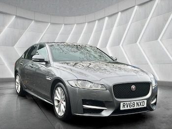 Used Jaguar XF 2018 for sale - 76566648: Photo