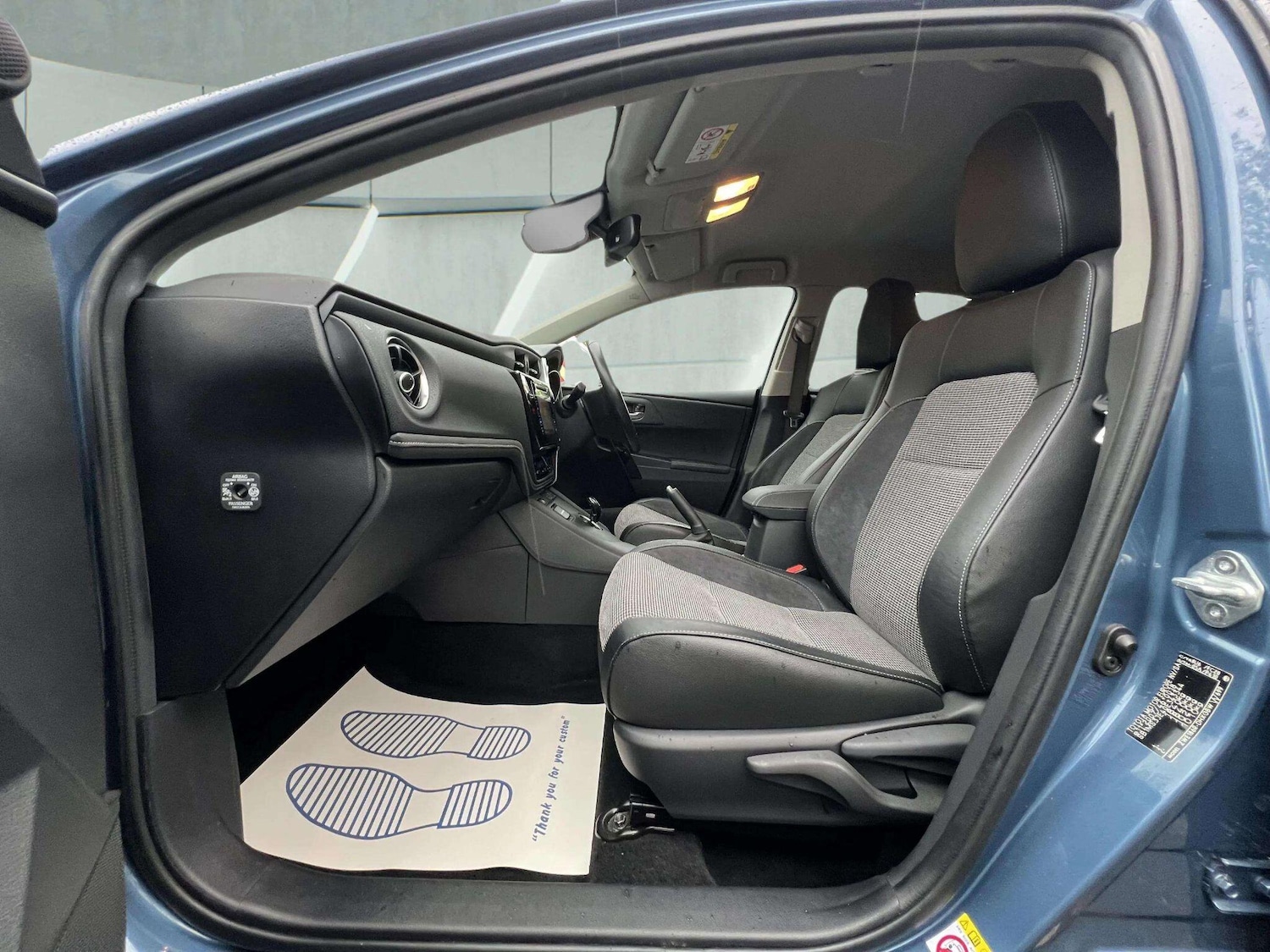 Used Toyota Auris 2017 for sale - 76598487: Photo 30