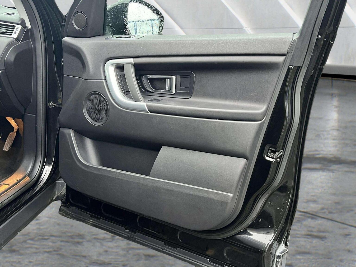 Used Land Rover Discovery Sport 2018 for sale - 76566631: Photo 16