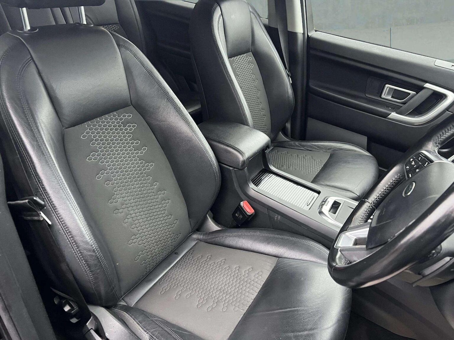 Used Land Rover Discovery Sport 2018 for sale - 76566631: Photo 20